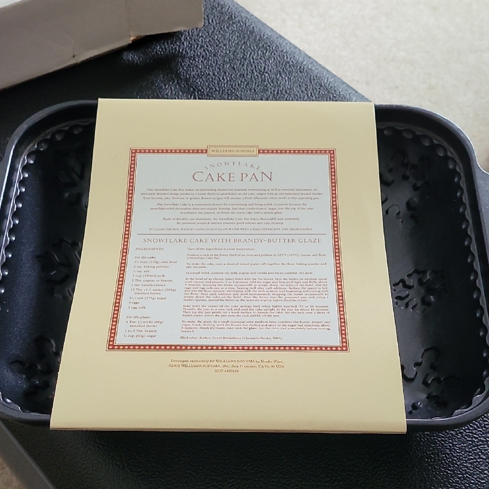 Williams Sonoma Snowflake Cake Recipe Card in Red and White
